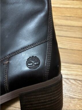 NWOT Timberland Dark Brown Leather Women's Ankle Booties